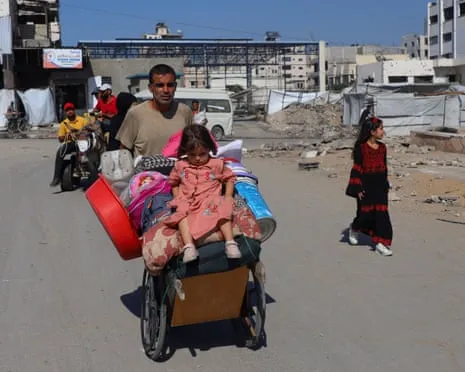 Escaping from Destruction to Death: Gaza City Inhabitants Grapple with Heart-Wrenching Choice